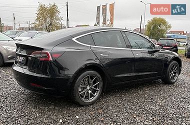 Седан Tesla Model 3 2019 в Мостиській