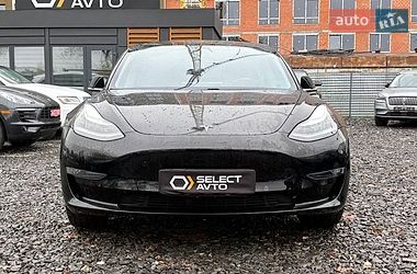 Седан Tesla Model 3 2019 в Мостиській