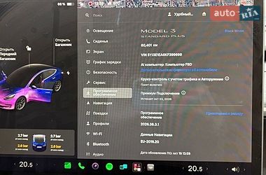 Седан Tesla Model 3 2019 в Мостиській