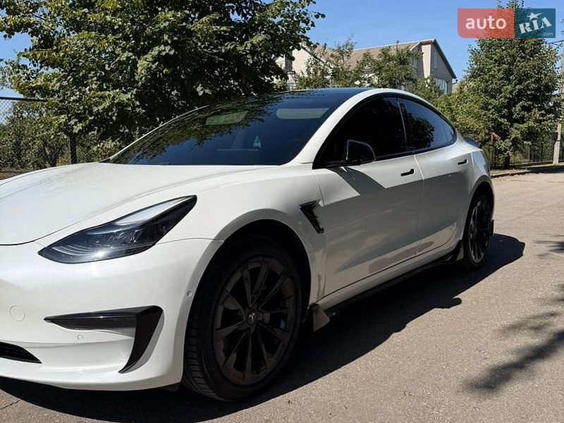 Седан Tesla Model 3 2021 в Запоріжжі фото 2 Седан Tesla Model 3 2021 в Запоріжжі