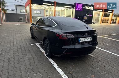 Седан Tesla Model 3 2020 в Києві