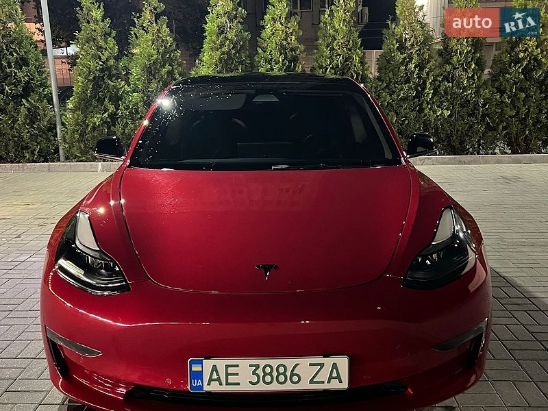 Седан Tesla Model 3 2022 в Дніпрі
