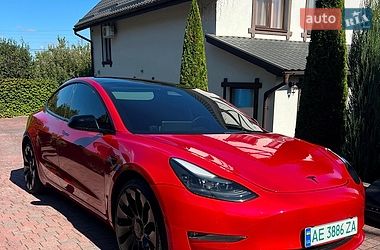 Седан Tesla Model 3 2022 в Дніпрі