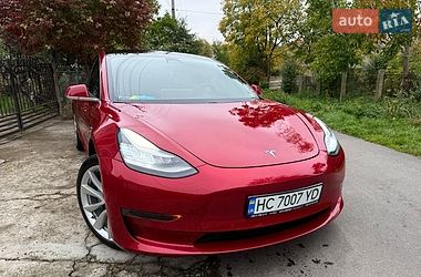 Седан Tesla Model 3 2019 в Трускавці