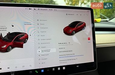 Седан Tesla Model 3 2019 в Трускавці