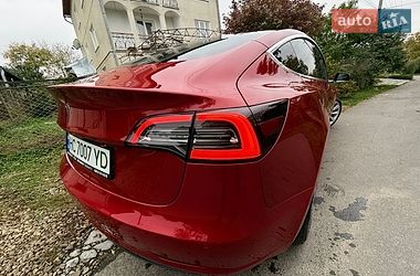 Седан Tesla Model 3 2019 в Трускавце