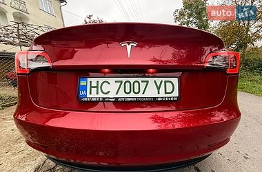 Седан Tesla Model 3 2019 в Трускавці