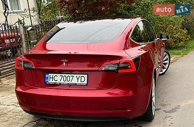 Седан Tesla Model 3 2019 в Трускавці