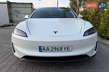 Седан Tesla Model 3 2024 в Миколаєві