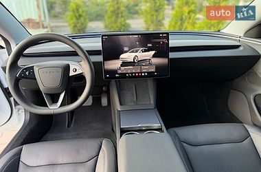 Седан Tesla Model 3 2024 в Миколаєві