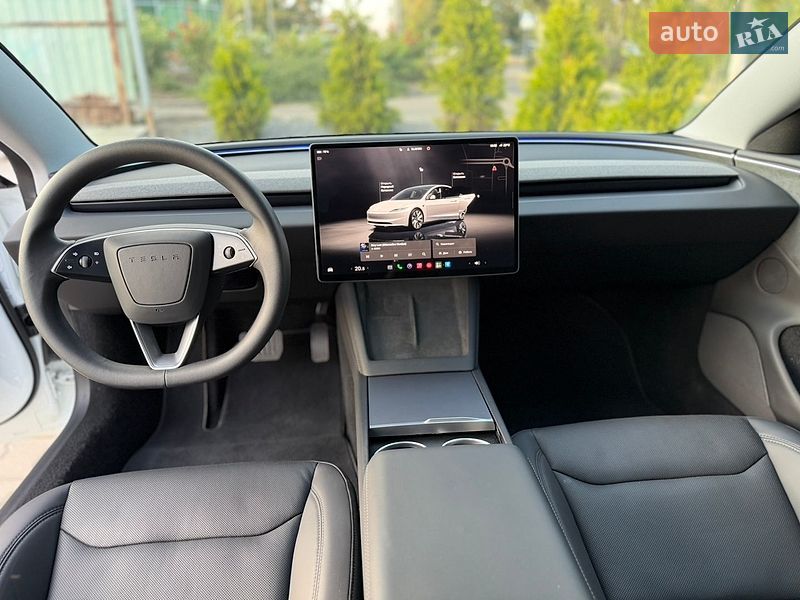 Седан Tesla Model 3 2024 в Миколаєві