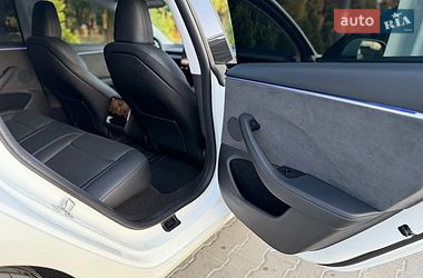 Седан Tesla Model 3 2024 в Миколаєві