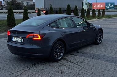 Седан Tesla Model 3 2022 в Львові