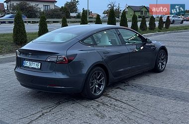 Седан Tesla Model 3 2022 в Львові