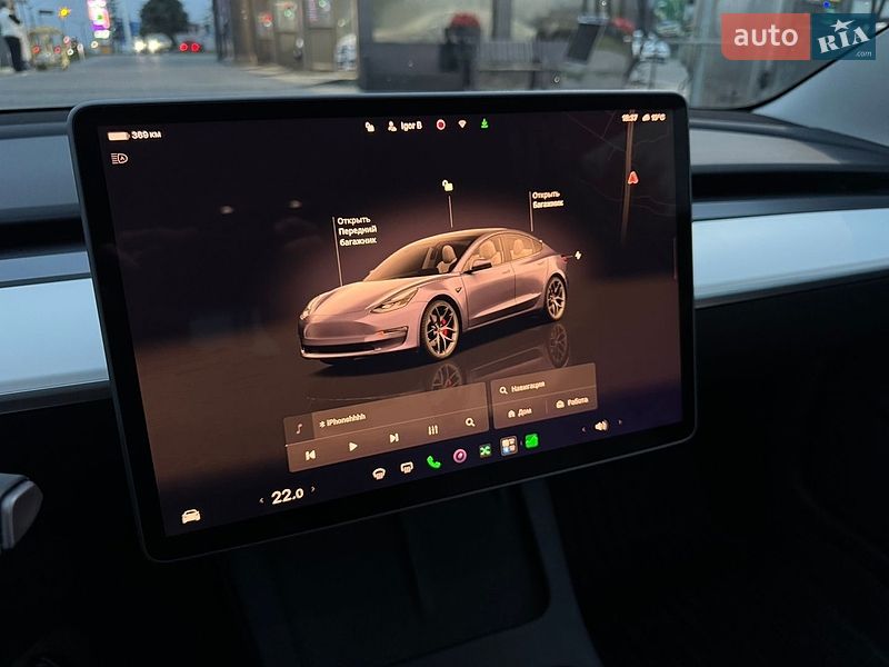 Седан Tesla Model 3 2022 в Львове