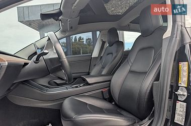 Седан Tesla Model 3 2018 в Луцьку