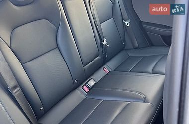 Седан Tesla Model 3 2023 в Києві