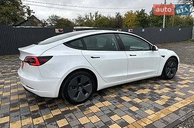 Седан Tesla Model 3 2023 в Львові