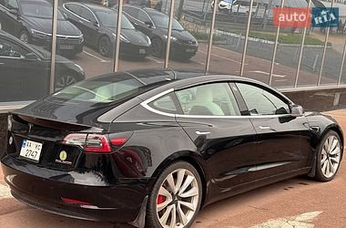 Седан Tesla Model 3 2019 в Києві