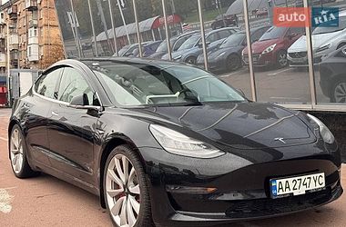 Седан Tesla Model 3 2019 в Києві