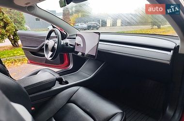 Седан Tesla Model 3 2018 в Белой Церкви