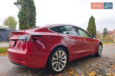 Седан Tesla Model 3 2018 в Белой Церкви