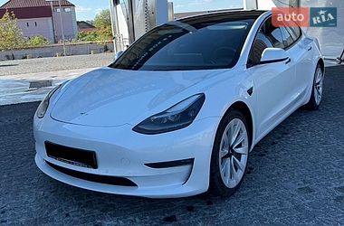 Седан Tesla Model 3 2021 в Києві