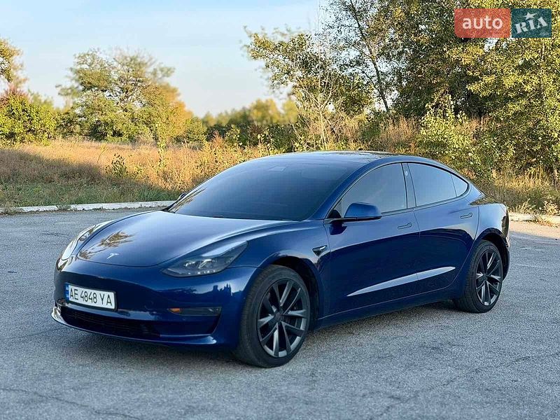 Седан Tesla Model 3 2019 в Днепре