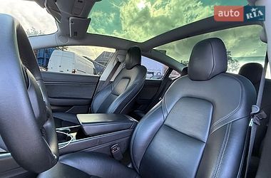 Седан Tesla Model 3 2019 в Днепре
