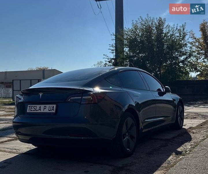 Седан Tesla Model 3 2023 в Полтаве