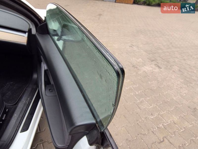 Седан Tesla Model 3 2021 в Ирпене