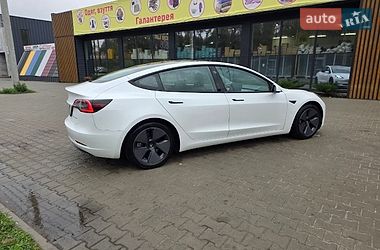Седан Tesla Model 3 2021 в Ирпене
