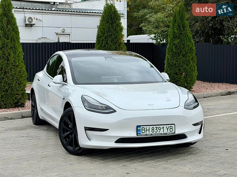 Седан Tesla Model 3 2019 в Одессе