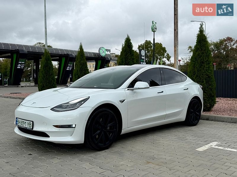 Седан Tesla Model 3 2019 в Одессе
