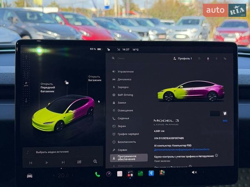 Седан Tesla Model 3 2025 в Стрию