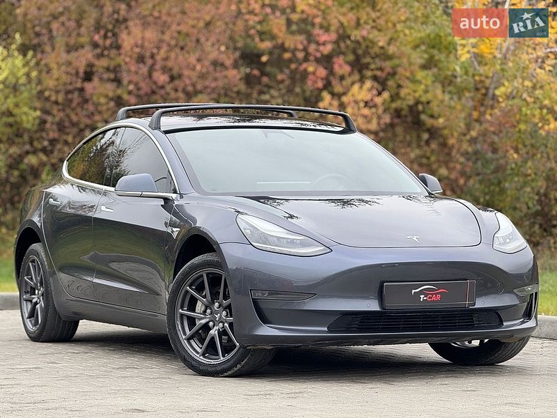 Седан Tesla Model 3 2019 в Тернополе