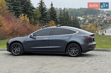 Седан Tesla Model 3 2019 в Тернополе