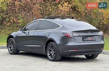 Седан Tesla Model 3 2019 в Тернополі