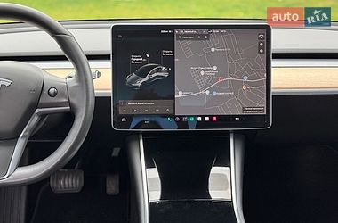 Седан Tesla Model 3 2019 в Тернополі