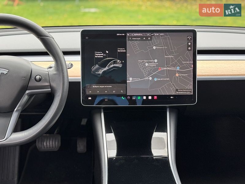 Седан Tesla Model 3 2019 в Тернополі