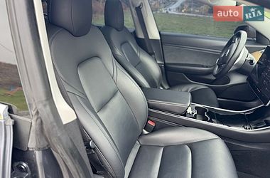 Седан Tesla Model 3 2019 в Тернополе
