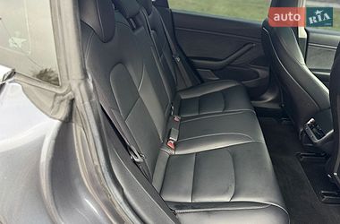 Седан Tesla Model 3 2019 в Тернополі