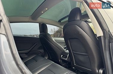 Седан Tesla Model 3 2019 в Тернополе