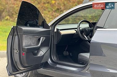 Седан Tesla Model 3 2019 в Тернополі