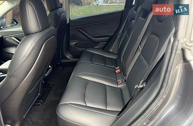Седан Tesla Model 3 2019 в Тернополі