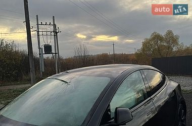 Седан Tesla Model 3 2020 в Івано-Франківську