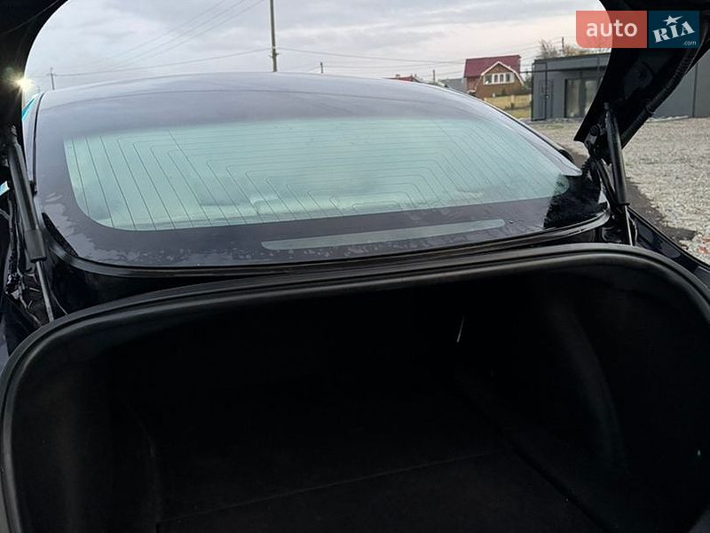 Седан Tesla Model 3 2020 в Івано-Франківську