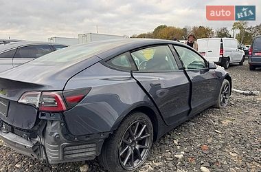 Седан Tesla Model 3 2023 в Луцке