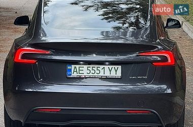 Седан Tesla Model 3 2025 в Днепре