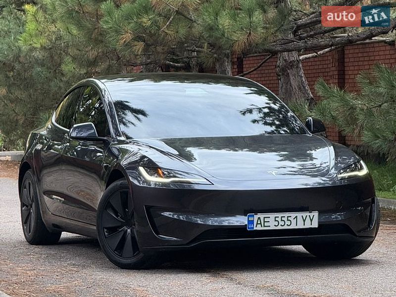 Седан Tesla Model 3 2025 в Дніпрі фото 3 Седан Tesla Model 3 2025 в Дніпрі